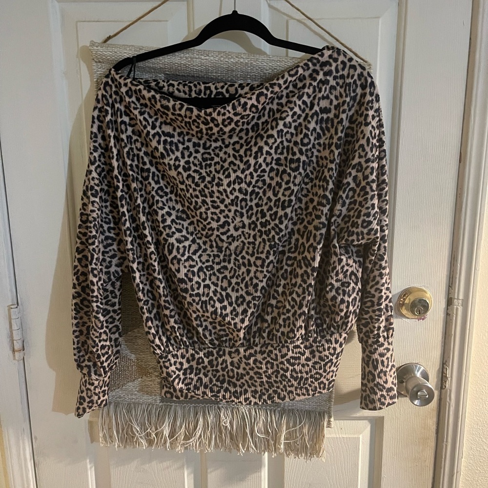 Leopard/cheetah print off the shoulder long sleeve